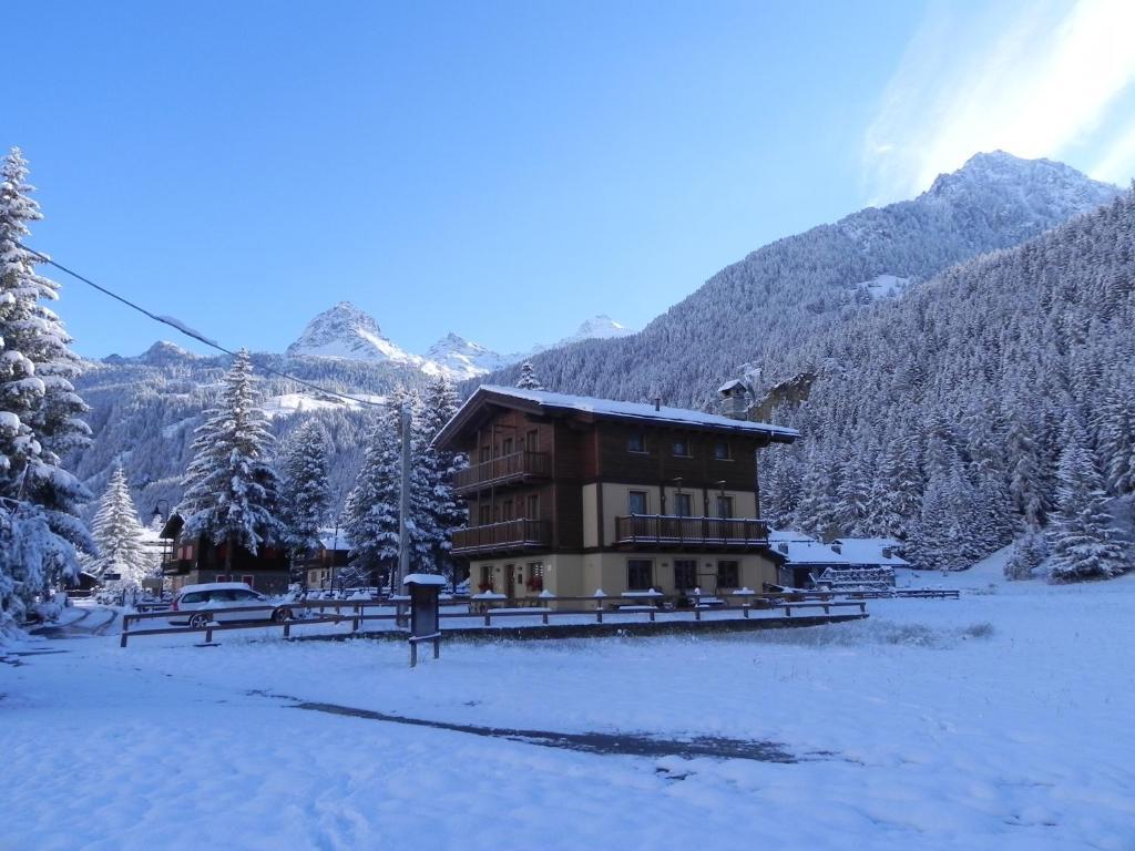 Villa Americana Chambres D'Hotes Champoluc Εξωτερικό φωτογραφία